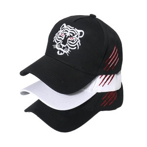 Tiger head embroidery baseball caps in black and white colors for outdoor fishing