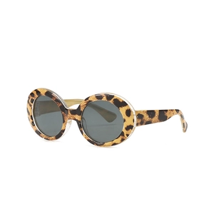 Lunettes de soleil rondes léopard pour chiens et chats avec des verres gris foncé