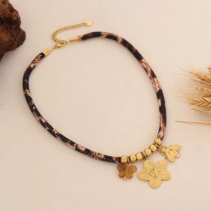 Collana con stampa leopardata retrò con ciondoli a forma di ape, fiore d'oro e farfalla ambra