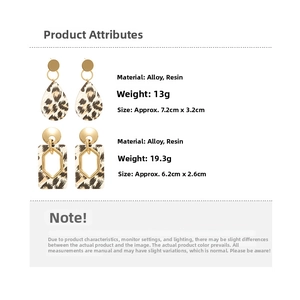 Detailed dimensions and weight of leopard print teardrop and rectangular earrings