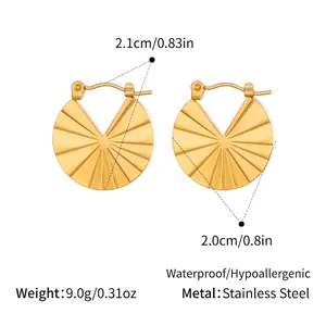 Detailed size and weight specs for gold textured fan-shaped stainless steel hoop earrings