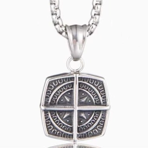 Vintage stainless steel compass pendant necklace with engraved star motif for men and women