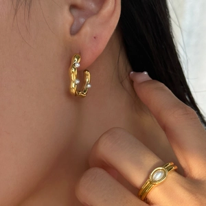 Chic 18k gold plated stainless steel irregular pearl earrings and matching ring set