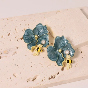Vintage enamel flower earrings with honey bee and natural freshwater pearls on stone