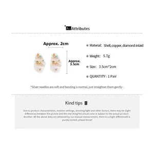 Spécifications détaillées de taille pour boucles d'oreilles fleur en nacre et cuivre