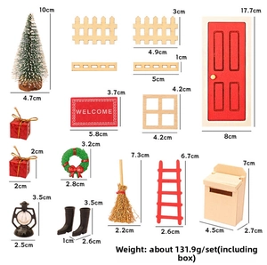 Detailed overview of miniature Christmas dollhouse accessories with size measurements