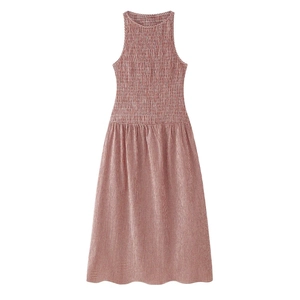 Robe longue d'été élégante sans manches à carreaux rouges et blancs avec bustier smocké
