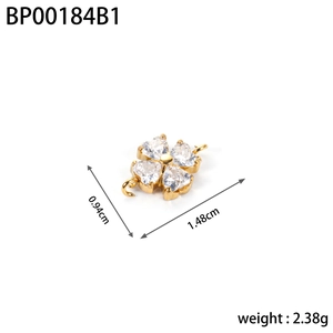 Gold four-leaf clover pendant with white heart zircons and size measurements