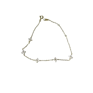 Elegant gold S925 sterling silver four-leaf clover bracelet with sparkling zircon stones