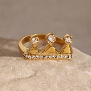 Bague couronne en acier inoxydable doré 18 carats avec pierres en zircone