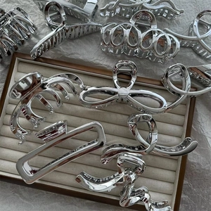 Large Hair Claw Clips Electroplated Plastic Metal Texture Geometric Shark Clip Minimalist Silver Hairpins For Women