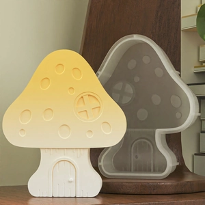 Dettaglio dello stampo in silicone a forma di fungo con creazione in resina gialla