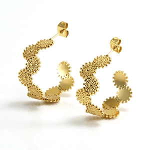 Polished 18K gold plated C-shaped earrings with unique gear edge design for women