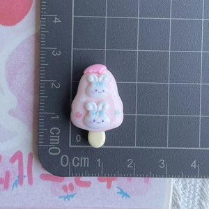 Pink resin rabbit popsicle DIY accessory, measuring 3.5cm by 2cm for jewelry crafts