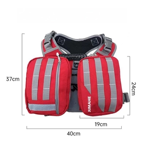 Detailed size chart for dog backpack featuring neck, chest measurements and reflective striping
