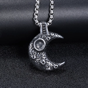Vintage Moon Crater Pendant Necklace 316L Stainless Steel Retro Meteor Surface Unisex Punk Jewelry