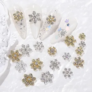 Snowflake Nail Art Charms Alloy Rhinestone Christmas Winter 3D Gold Silver DIY Manicure Decoration Jewelry Accessories
