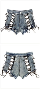 Detail van denim shorts met hoge taille, vetersluiting aan de zijkant en rafelige zoom