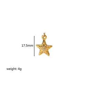 Pendentif étoile de mer dorée avec zircone mesurant 17,5 mm de large et pesant 4 g