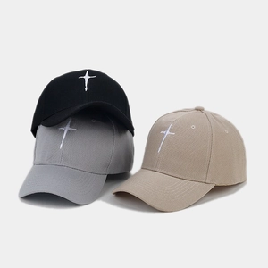 Casquettes de baseball en coton avec broderie étoile en noir, gris et kaki mat
