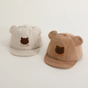 Baby-Baseballkappen aus Cord mit Bärenohren und Nice Day-Stickerei in Cremeweiß und Braun