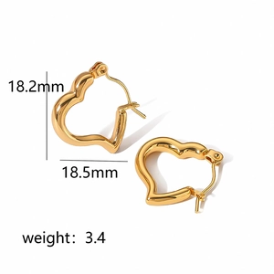 Detailed view of 18k gold stainless steel heart earrings with dimensions 18.2mm by 18.5mm