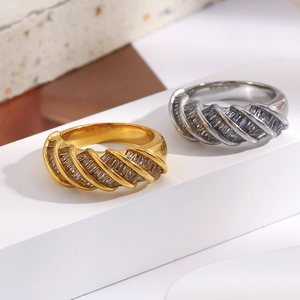 18K gold plated twisted ring with rectangular zirconia in gold and silver finishes
