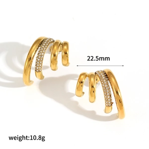 Chics boucles d'oreilles multicouches plaquées or 18k en acier avec cristaux étincelants