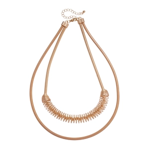 Collier double couche doré avec pendentif ressort et chaîne tube élégante pour femme