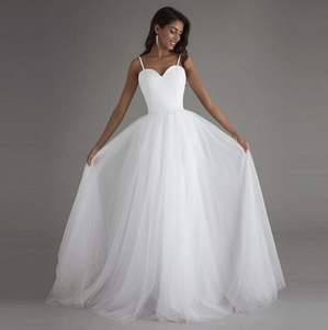 Robe De Mariée À Bretelles Spaghetti Encolure Coeur Dentelle Tulle Robe De Bal Longueur Sol Pour Femmes