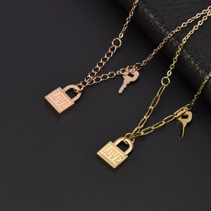 Collier En Acier Inoxydable Pour Femmes Pendentif Serrure Et Clé Coeur Gravé Love Bijoux De Mode Coréenne En Acier Titane