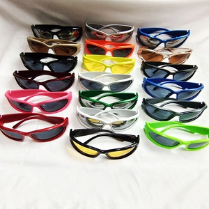 Futuristic punk sports sunglasses in various colors for outdoor cycling and street style