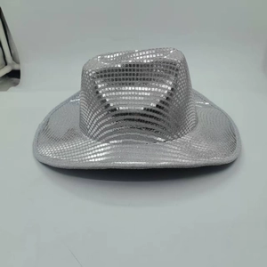 Cappello da cowboy argentato con paillettes a tesa larga per feste disco e spettacoli teatrali