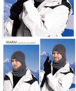 Set invernale con berretto in maglia spessa, scaldacollo e guanti con fodera in pile