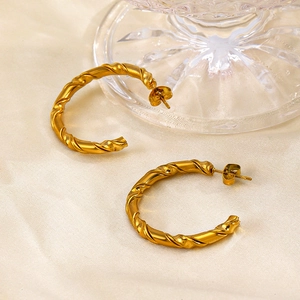 Classic 18K gold plated stainless steel C-shape twisted hoop earrings for women