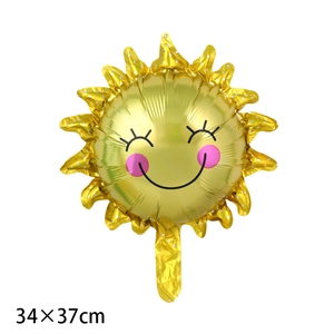 Detail of a 34x37cm golden sun foil balloon with a cute smiley face and white polka dots