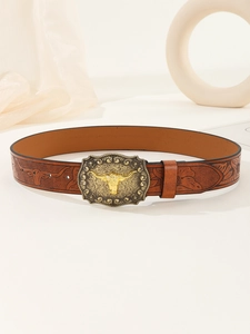 Ceinture en cuir marron avec boucle dorée en tête de taureau de style cowboy