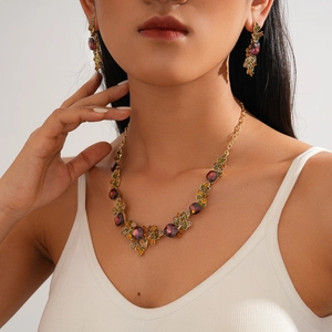 Retro Palace Style Leaf Geometric Necklace And Earrings Copper Rhinestone Silver Earring Post Jewelry For Women