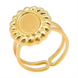 Detail of gold-plated geometric oval ring with scalloped edges and adjustable open band