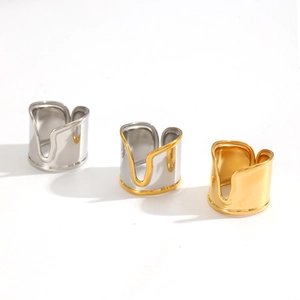 Irregular minimalist stainless steel open rings in gold and silver color variants