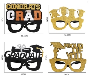 Detailed dimensions of four glittery graduation party glasses with gold and black finish