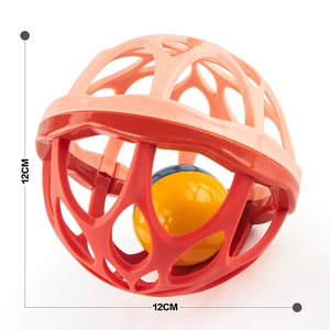 Detail showing the 12CM diameter scale of the colorful soft baby rattle sensory ball