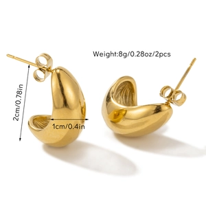 Detailed dimensions of gold semicircular titanium steel stud earrings with 8g weight