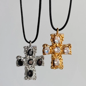 Cross Pendant Necklace 18K Gold Plated Stainless Steel Inlaid Zircon Vintage Baroque Style Black Rope Chain Jewelry