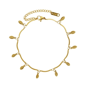 Cavigliera in oro 18k con ciondoli a foglia e design minimalista per le donne
