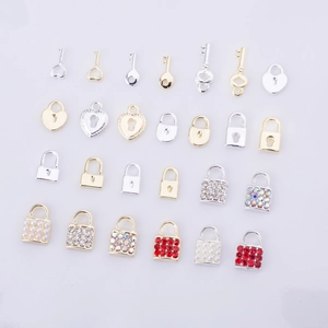 Mini cadenas en forme de cœur et clés en or et argent avec strass pour décoration d'ongles DIY