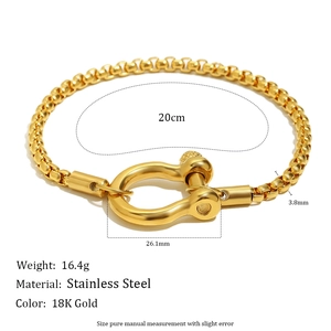 Bracelet chaîne box en acier inoxydable plaqué or 18K avec un grand fermoir fer à cheval