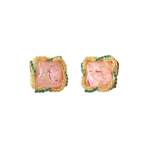 Boucles d'oreilles carrées vintage en résine avec bordure dorée et strass verts