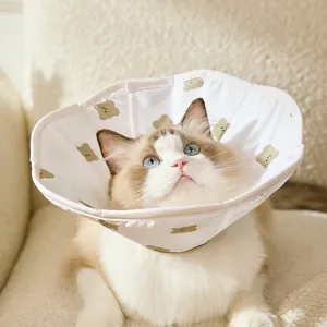 Waterdichte kattenkraag met berenprint en verstelbare diepe bescherming voor huisdieren