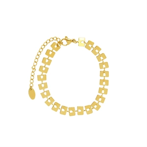 Bracciale geometrico placcato oro 18k con maglie rettangolari e chiusura a moschettone